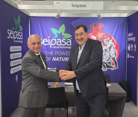 Salman Mir, President & CEO of Valent BioSciences, with Pedro Peleato, CEO of Seipasa