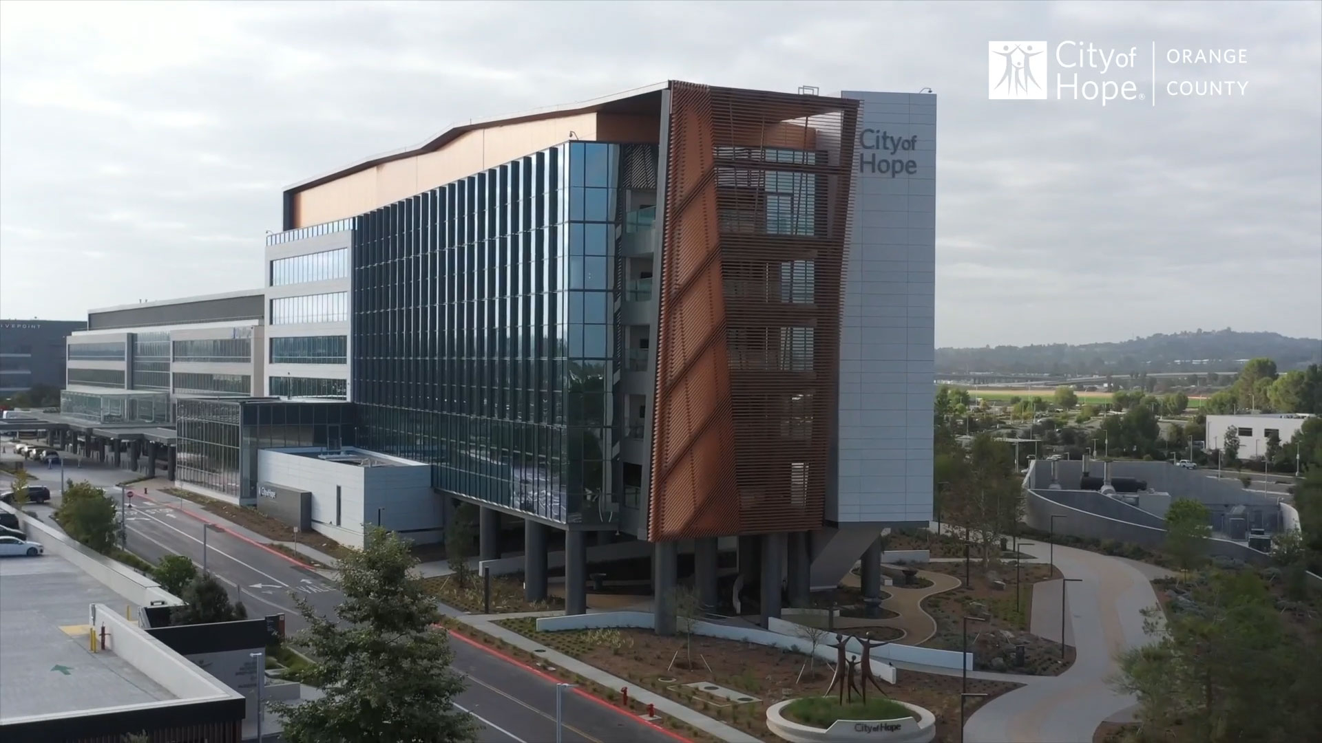 thumbnail City of Hope Orange County’s cancer specialty hospital, opening Dec. 1, 2025, completes the continuum of care on its academic research campus in Irvine, Calif. (Video: City of Hope Orange County)