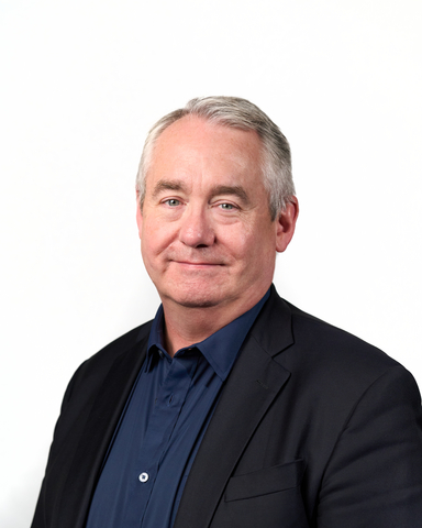 original Oregon Symphony names Paul Snyder as President and CEO.