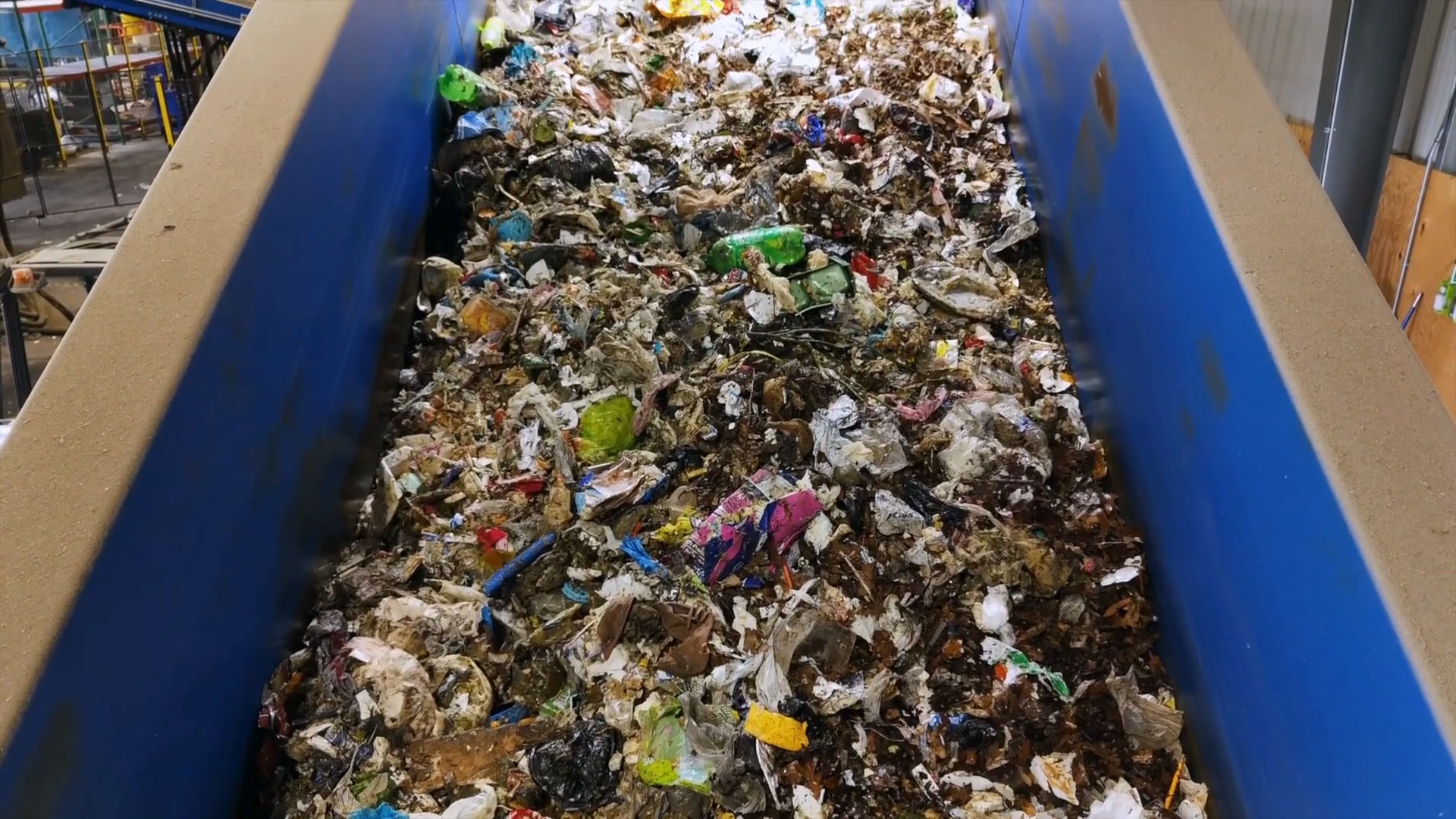 L'AI si occupa dei rifiuti: il più grande progetto di riciclaggio negli Stati Uniti estenderà la vita utile della discarica per i residenti della Virginia