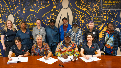 original Karlka Nyiyaparli Aboriginal Corporation and Rio Tinto representatives signed the updated Native Title Agreement in Port Hedland on Friday 28 November.