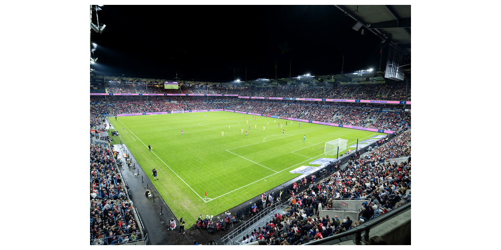  Ullevaal Stadion tra i primi impianti sportivi al mondo a installare un sistema di illuminazione a LED certificato FIFA Quality Pro