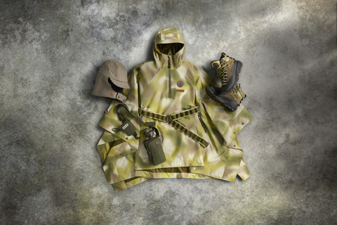 thumbnail Select pieces from Columbia Sportswear's new collection inspired by the Rebel Alliance’s mission to Endor in Star Wars: Return of the Jedi™.