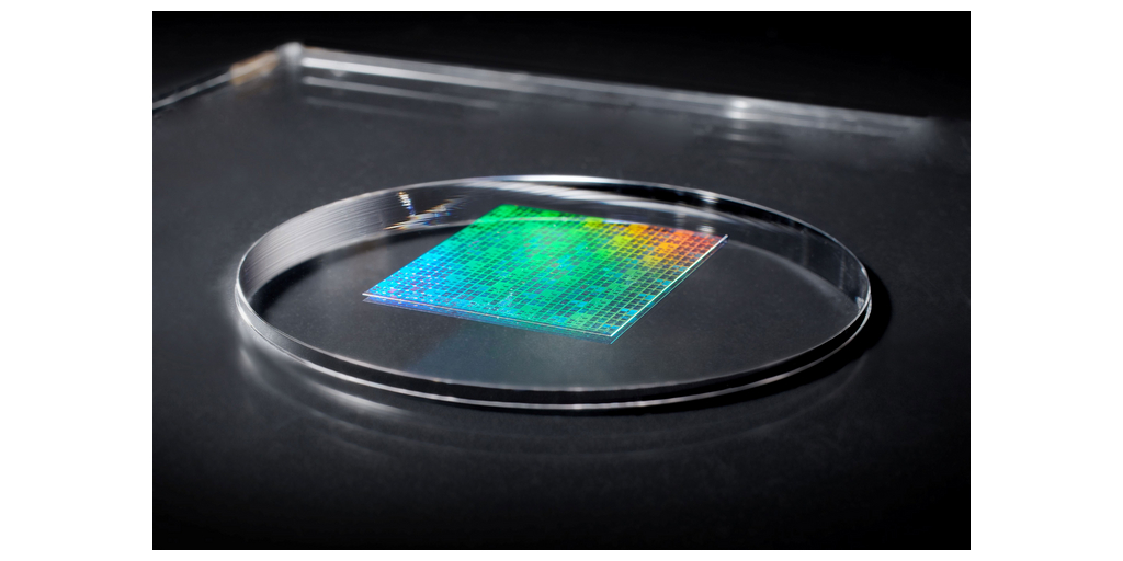  DNP ottiene una risoluzione del modello lineare da 10 nm su un modello di nanostampa per semiconduttori all'avanguardia