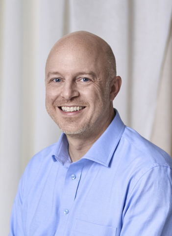 thumbnail Headshot of Dr. Chris Landowski