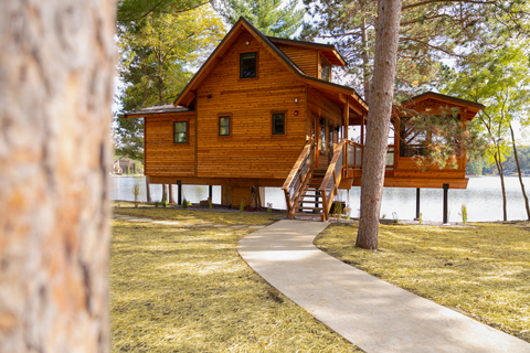 original Courtesy of Kalahari Resorts & Conventions