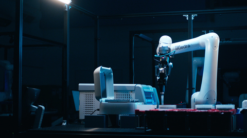 thumbnail Medra robotic arm