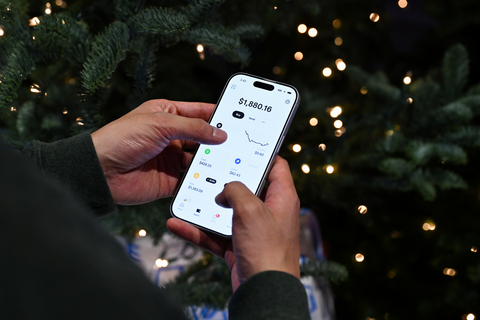 thumbnail The New World App: Encrypted Chat and Global Payments for Everyone