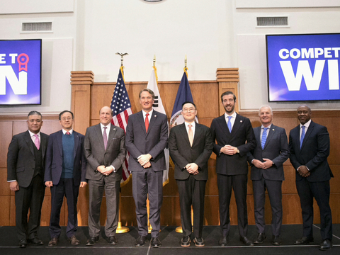 thumbnail (From left to right) Patrick Y. Shim, Managing Director, LS Cable & System; Gisu Kim, Regional President of North America, LS Cable & System; Paul Dabbar, U.S. Deputy Secretary of Commerce; Glenn Youngkin, 74th Governor, Commonwealth of Virginia; Bon-Kyu Koo, President & CEO, LS Cable & System; Juan Pablo Segura, Virginia Secretary of Commerce and Trade; Mayor Rick West, Mayor, City of Chesapeake; Steven Wright, Director of Economic Development, City of Chesapeake.