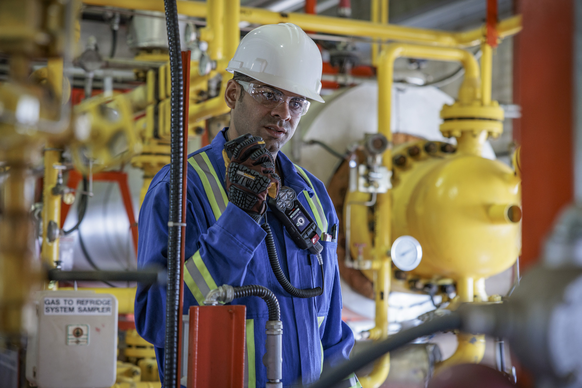 G8 features enhanced audio quality and an optional remote speaker microphone for clear, reliable communication in extremely loud environments.