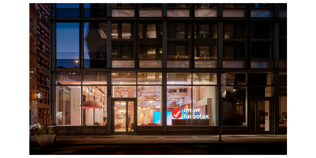 Intuit TurboTax Abre Su Tienda Insignia en Nueva York, Uniendo IA y Experiencia Humana Para Reinventar la Declaración de Impuestos en Persona en Todo el país