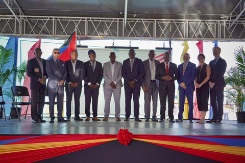 From left to right: Peter Benjamin, APUA Chairman; Hon. Max Fernandez; Sen. Michael Joseph; Jason Peters, Acting Water BU Manager; John Bradshaw, APUA CEO; Hon. Melford Nicholas; His Excellency Sir Rodney Williams, Governor General; Hon. E.P. Chet Greene; Henry J. Charrabé, Seven Seas Water Group CEO; Catherine Wilson, Seven Seas Water Group Caribbean Business Development Director; and Erik Arfalk, Seven Seas Water Group Chief Growth Officer.