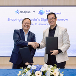 MoU_signed_by_Armand_Hermawan_of_Artajasa_and_Pan_Yan_of_AlipayPlus_Ant_Intl.jpg