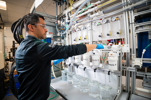 thumbnail A GE Appliances scientist prepares to test counterfeit water filters against our genuine GE water filters inside the development lab at Appliance Park in Louisville, KY. (Photo: GE Appliances, a Haier company)