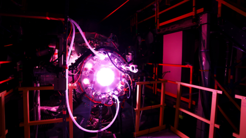 Polaris during first deuterium-tritium pulse