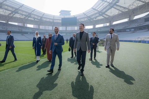 thumbnail Sultan bin Ahmed visits Shanghai Film Studios, Film Park and Stadium (Photo: AETOSWire)