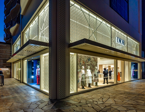 Oldcastle BuildingEnvelope, Inc. announces the expansion of its architectural glass portfolio with oversized glass solutions, enhancing facade scale, maximizing daylight, and creating stronger visual connections between interior and exterior spaces.