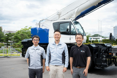 Tadano Ltd. Management team’s Corporate Planning Department Sota Araki, Product Strategic Planning Department Manager Takashi Kawano, and Product Strategic Planning Department General Manager Hiroto Ota.