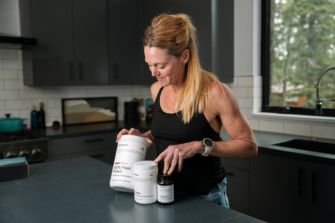 Dr. Stacy Sims helped develop The Women's Three supplement stack and has been a leading expert voice in Momentous' commitment to advancing women's health and performance.