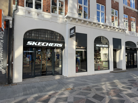 Skechers first flagship store in Copenhagen opens in the heart of Amagertorv.