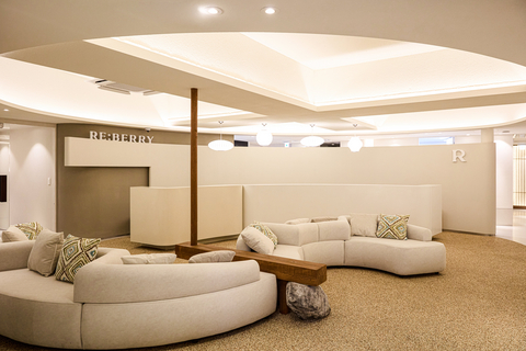 Lobby of REBERRY Clinic, Myeongdong (Image: REBERRY Clinic)