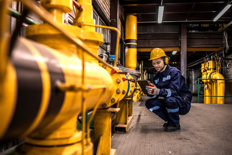 The LYCRA Company introduces LYCRA ANTISTATIC fiber at Techtextil, April 21-24. Designed to meet the growing demand for workwear and PPE that combine stretch comfort and anti-static performance, this innovative fiber is engineered with proprietary additives integrated directly into the fiber structure.