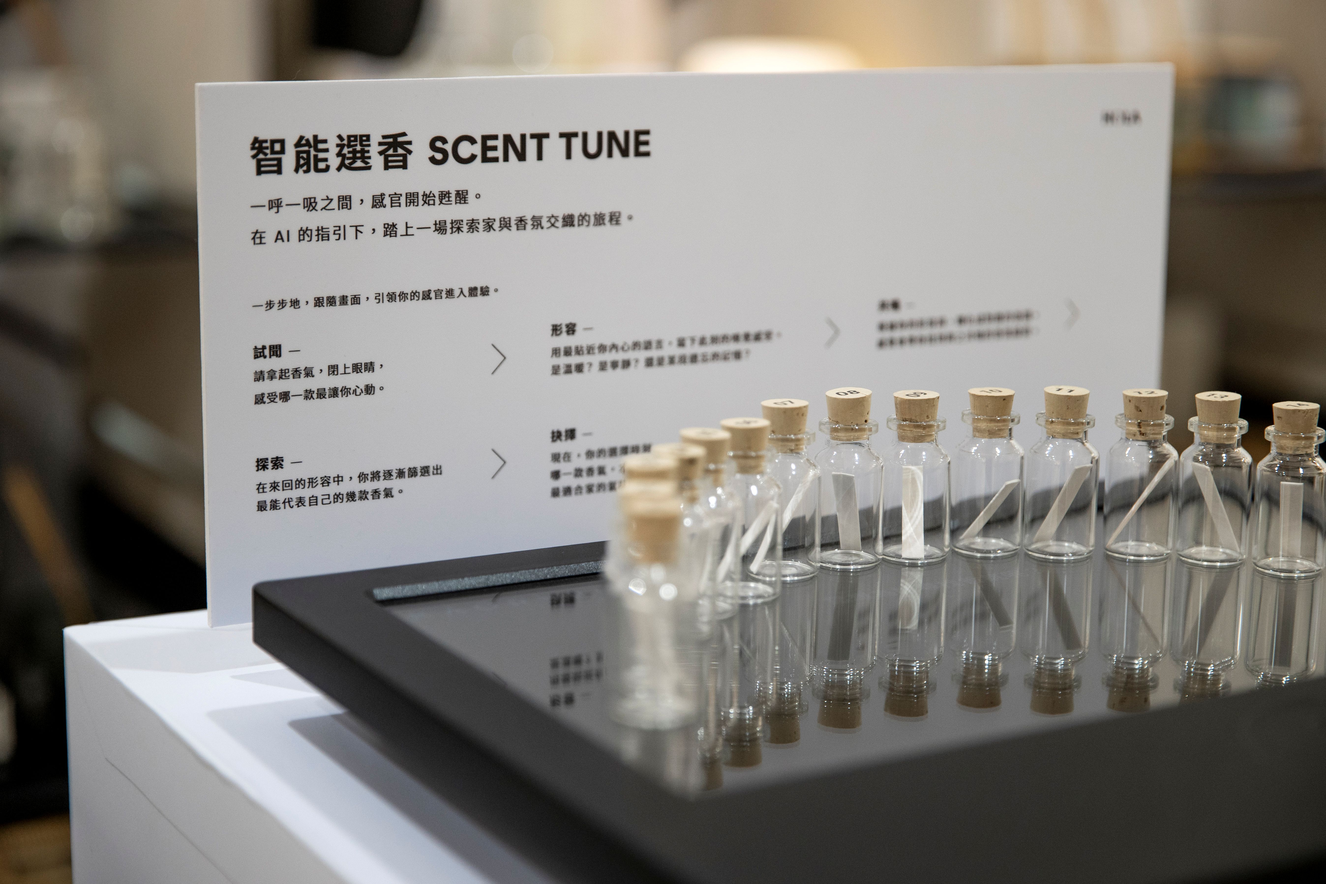 KAORIUM in action at a HOLA Pop-up Store