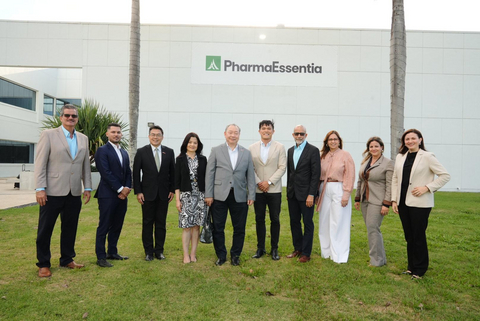 original Pictured from left (third from left): Charles Chi Yu Chou, Director General of the Taipei Economic and Cultural Office (TECO) Miami; Taiwan's Representative to the United States Alexander Tah-ray Yui and Mme. Karen Lo; and Sam Lin, Head of Global Operations and General Manager of PharmaEssentia Puerto Rico — joined by members of the PharmaEssentia team and Puerto Rico government officials at the company's new Puerto Rico facility.