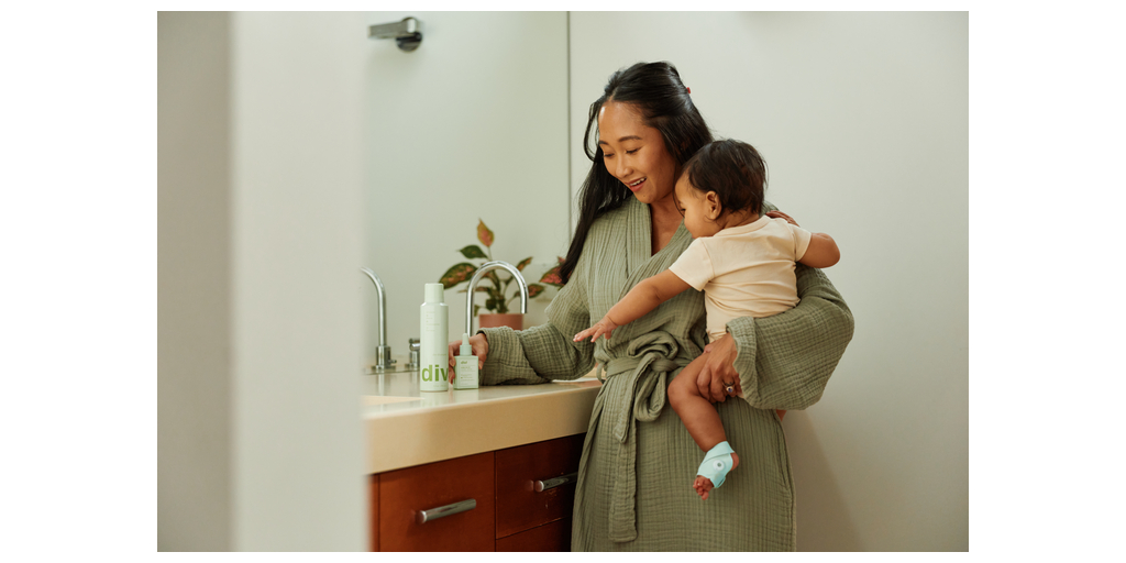 Owlet Gives Moms the Ultimate Mother's Day Gift: More Confidence and Peace of Mind 1 20260401 Owlet MothersDay 17217