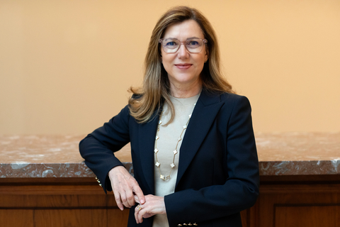 Maria Paola Chiesi viene nominata Presidente del Consiglio di Amministrazione di Chiesi, diventando la prima donna a ricoprire questo ruolo. Il suo mandato punta a consolidare la sostenibilità come pilastro strutturale e duraturo della strategia del Gruppo.