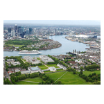 CC_Viking_ocean_ship_London_Greenwich_Thames_Aerial.jpg