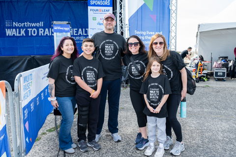 At the Northwell Walk to Raise Health’s Jones Beach event, the Plant family shared their gratitude for the lifesaving care that their son received at Cohen Children’s Medical Center. Left to right: Cohen Children’s nurse Vickie Tsaklanos, RJ Plant, Andrew Plant, Katz Institute for Women’s Health medical director Stephanie McNally, MD, Dia Plant and Angelina Plant (foreground).