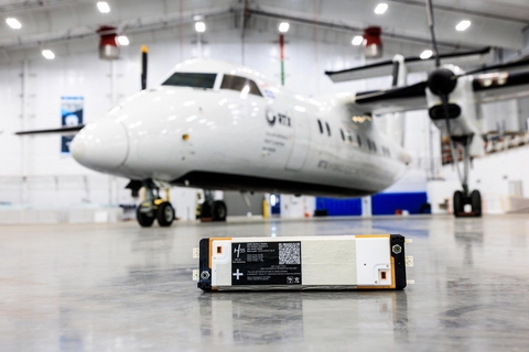 thumbnail Modules de Batterie H55 Adagio dans le hangar Pratt & Whitney Canada / ©RTX
