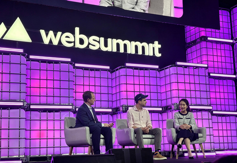 original Violas Xiao, CEO of Singapore and Latin America at XTransfer, takes part in the panel “Move Fast, Break Fraud: AI Transforming Risk Management in Global Finance” at Web Summit Rio, alongside Gerry Giacomán Colyer, CEO & Co-founder of Clara.