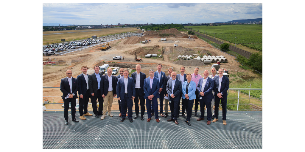 Rehlko e Liebherr collaborano all'espansione strategica delle capacità per supportare la crescente domanda di data center per soluzioni di alimentazione resiliente