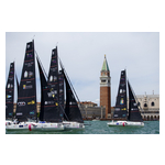 Il_momento_della_partenza_del_Marina_Militare_Nastro_Rosa_Tour_2026.jpg