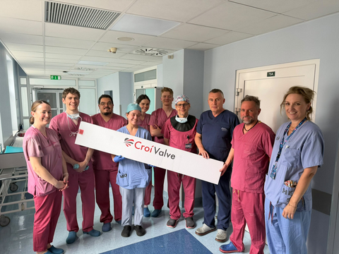 Professor Grygier, Poznan University of Medical Sciences Team and the CroíValve Team following DUO Adapt cases