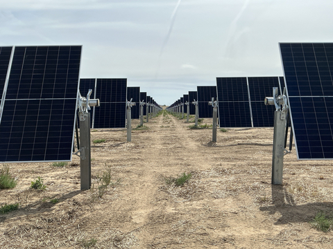 original Solar panels installed at Oregon Trail Solar. Credit: Avangrid