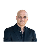 Vijay_Pahuja_Group-CEO_QX_Global_Group_HS1.jpg