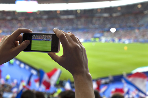 Across 11 host markets, T-Mobile expanded network capacity at 57 locations, including stadiums, airports, transit hubs and fan gathering locations. Macro sites, small cells, distributed antenna systems (DAS) and portable network assets worked together to help deliver a consistent customer experience wherever fans gathered.