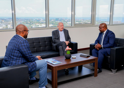 Figure 1: Lifezone Chairman, Keith Liddell, TNCL CEO, Benedict Busunzu with Tanzanian Treasury Registrar, Nehemiah Mchechu, ahead of meeting with H.E. President of Tanzania, Dr Samia Suluhu Hassan