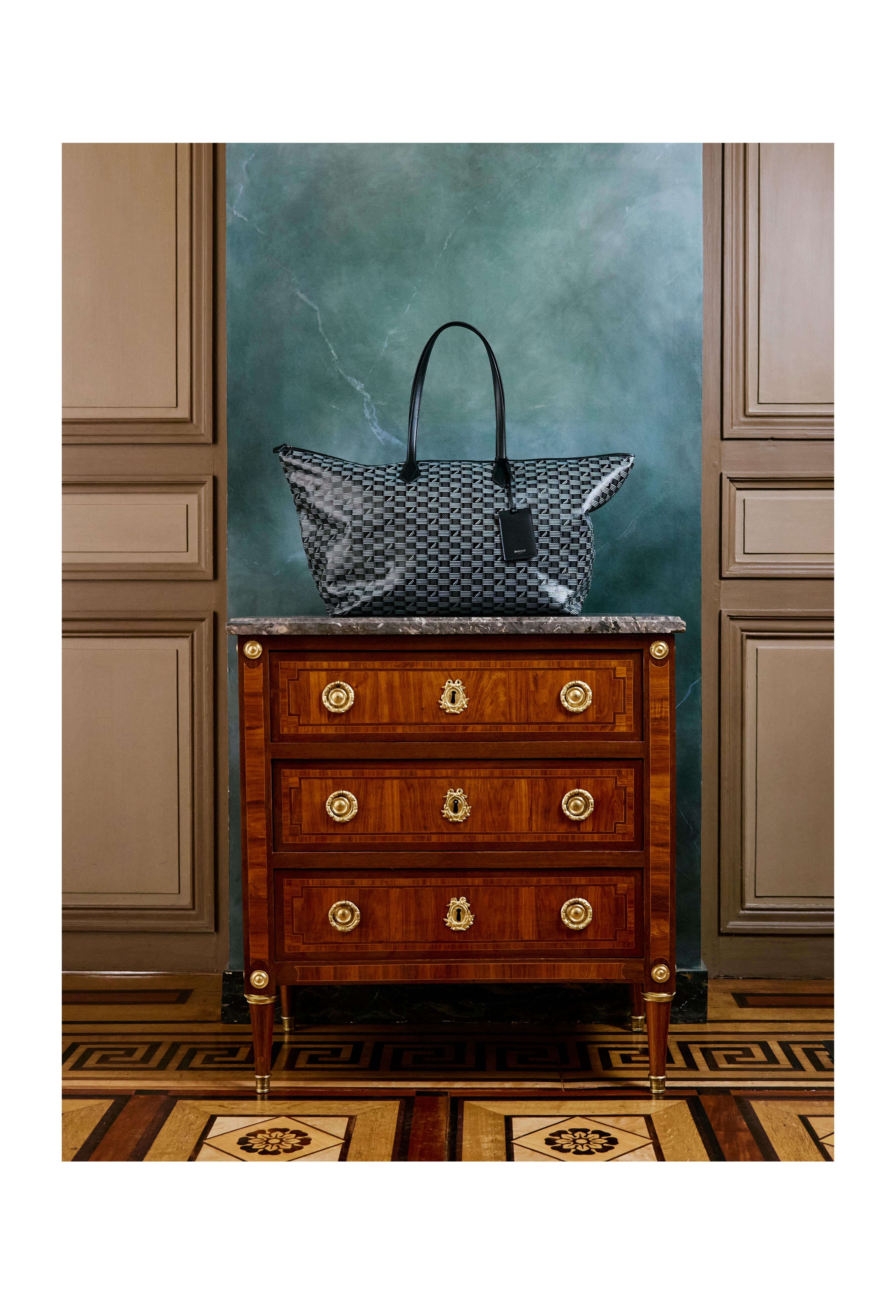 1882 Tote on Louis Moreau antique commode (source: Moreau Paris)