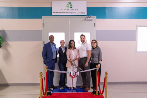 original From left to right: Nasir Egal (General Manager, CDMO Services); Marie-Hélène Raigneau (Chief Executive Officer); Anuji Abraham (Senior Director, Pharmaceutical Development, CDMO Services); Robert Sabelli (Co-Chief Operating Officer); Cathy Konidas (Chief Administrative Officer)