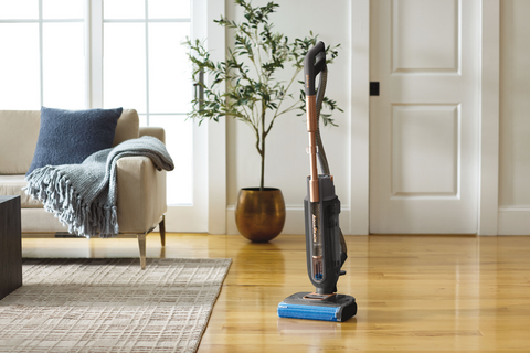 original AquaReach™ Pro includes a Total Self-Cleaning and Drying System.