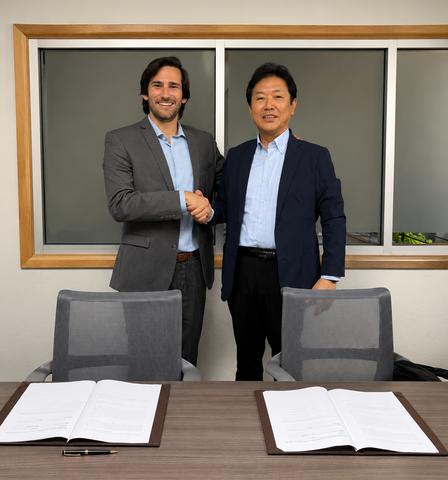 original Chris Davlantes, Founder and CEO of Reach and Masaaki Isoda, CTO of Panasonic Electric Works sign the MOU at Reach Headquarters in Redwood City, California.