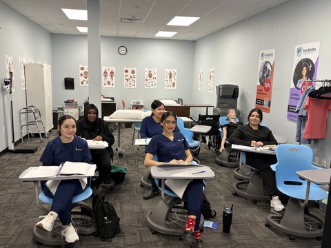 original Dual enrollment courses help high schoolers at Learn4Life earn college credits and prepare for rewarding careers