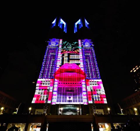 With More Than 2,000 Visitors, ATARASHII GAKKO! and Morimoto of Tontsukatan Lead the Opening-Day Countdown