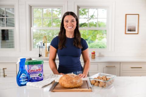 Dawn and Cascade are drafting the “First Lady of New England,” Ann Michael Maye, to help fans enjoy all the messy meals, game day spreads, and holiday cooking, without dreading the cleanup that follows.