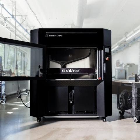 original Stratasys F870™ FDM® system, a large-format additive manufacturing platform designed for industrial manufacturers, automotive OEMs, aerospace & defense production lines, looking to scale production on the factory floor.