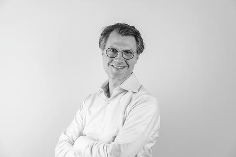 original Stephan Eder, CEO, Pharmanovia